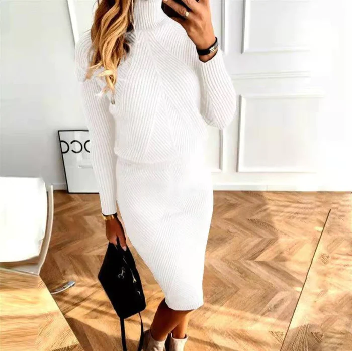 Emma – Elegant and comfortable turtleneck sweater dress