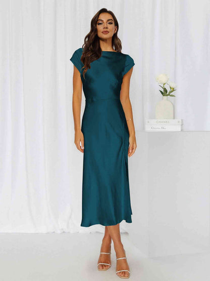 Léa Elegant Sleeveless Midi Dress