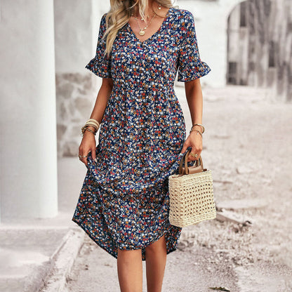 Léa – Light Bohemian Midi Dress with Floral Print and V-Neck
