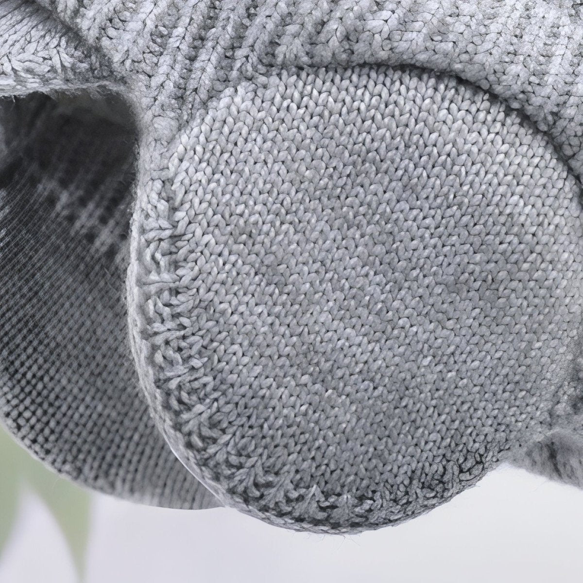 Bonnet d’Hiver Tricoté avec Oreillettes et Visière