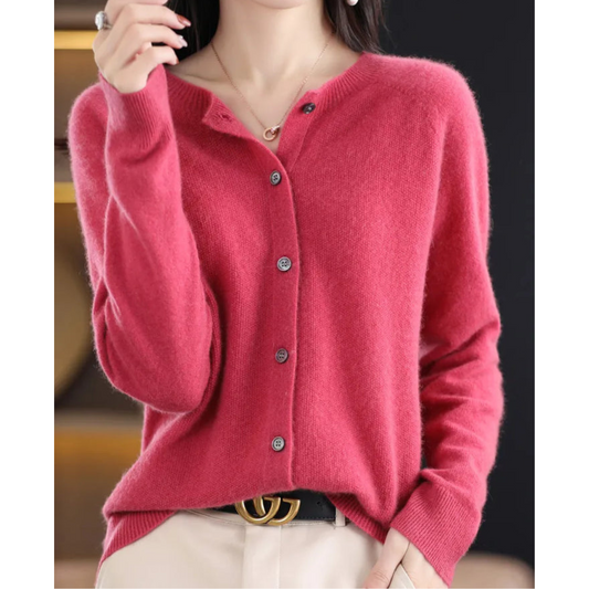 Sophie – Soft and elegant cardigan in fine knit
