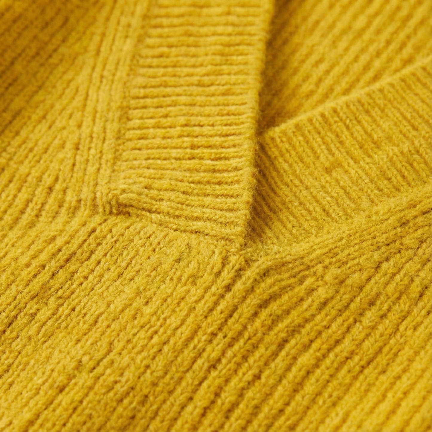 Emma – Pull en maille douce et élégante