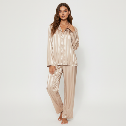 Emma Pyjama en Soie Douce et Élégante – Ensemble de Nuit Luxe pour Femme