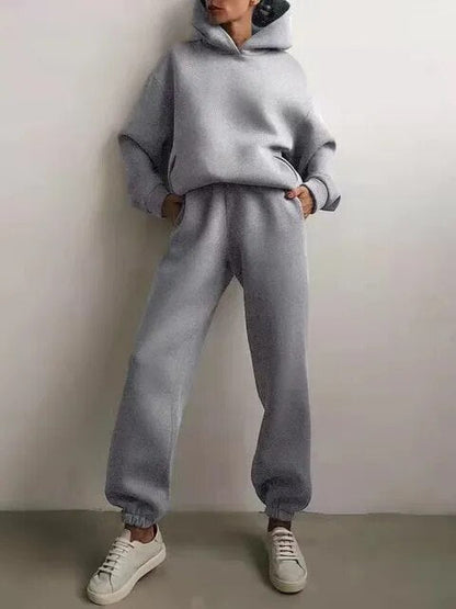 Léna – Soft and elegant knit set with hoodie and pants