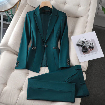 Emma – Elegant fitted teal suit