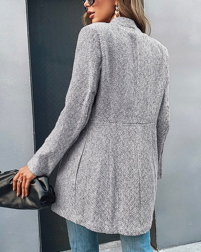 Léa – Elegant long blazer in soft wool
