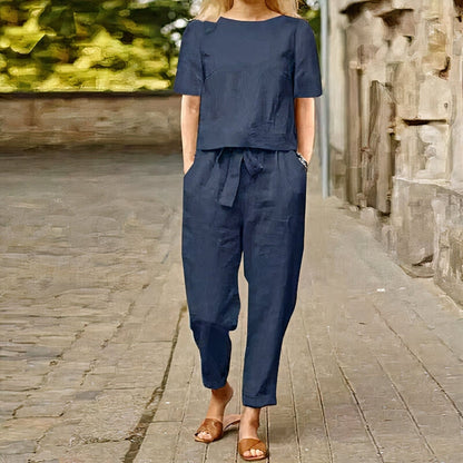 Léa Élégante et Respirante Tenue en Lin avec Blouse et Pantalon