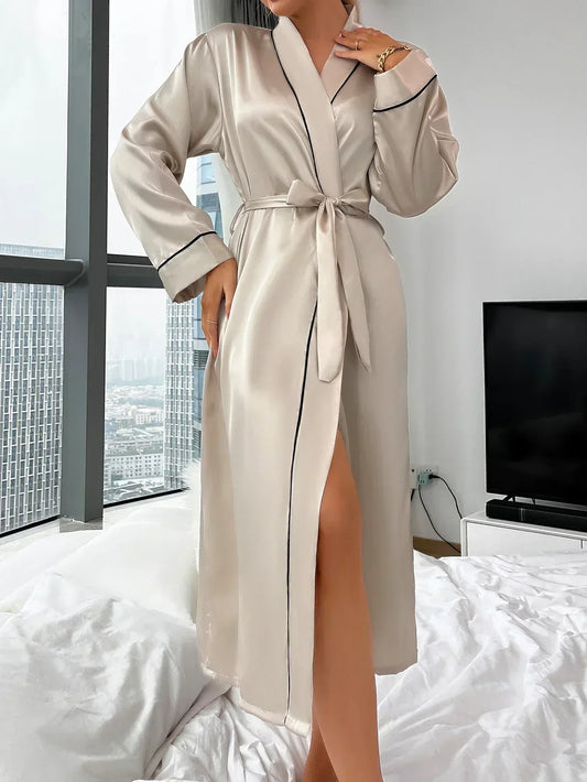 Sophie Kimono Satiné Élégant