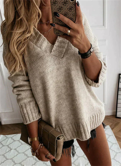 Emma – Soft knit V-neck sweater
