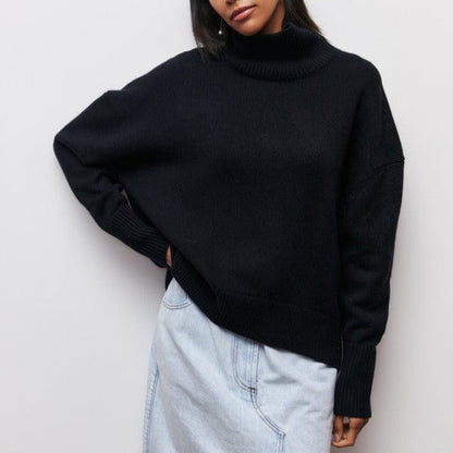 Sophie – Soft and Elegant Turtleneck Sweater in Blended Wool