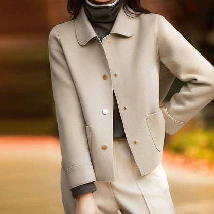 Sophie Élégant et Doux Manteau Court