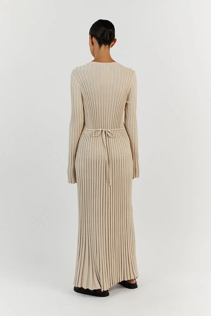 Sophie – Elegant Long Dress with Ethereal Lines