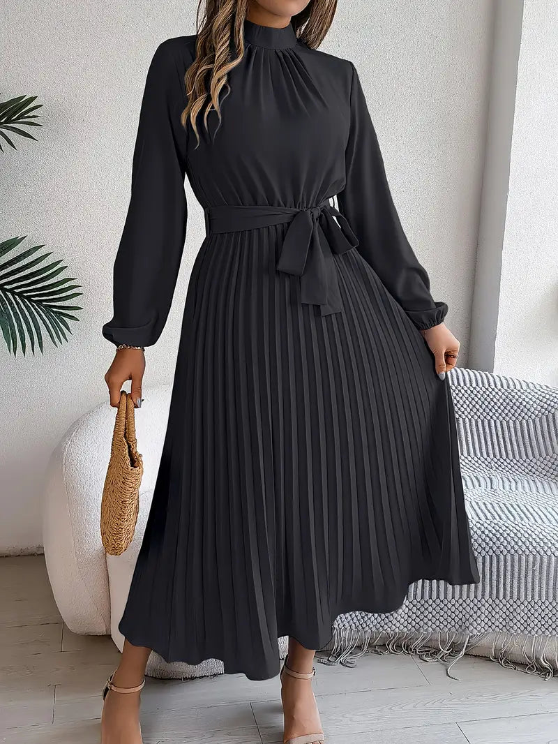 Sophie – Elegant Soft Dress with High Collar and Pleated Belt
