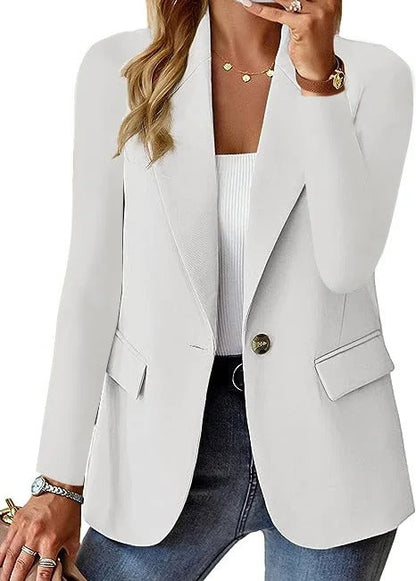 Emma – Elegant and refined blazer for women