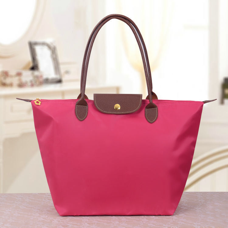 Emma – Elegant and practical faux leather shoulder bag